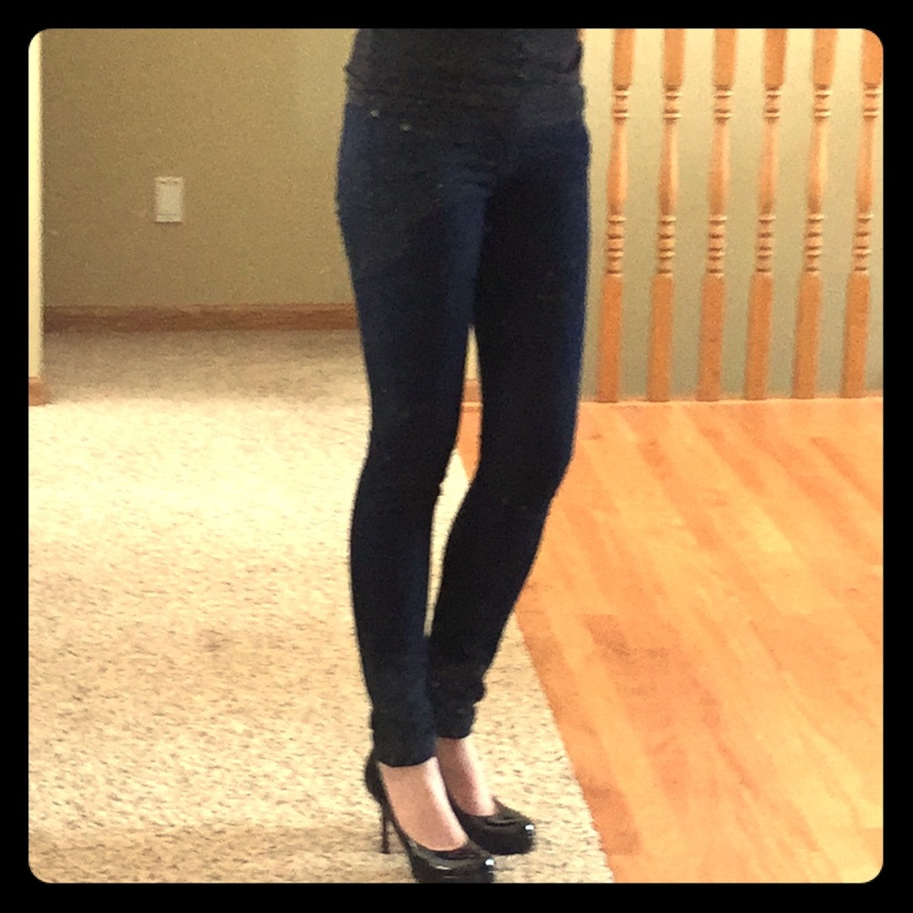 Joe’s Chelsea fit jeans 25